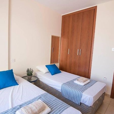 Apartments For Holidays 파라림니 외부 사진
